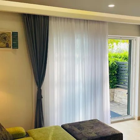 Gabrijel 1 Apartment