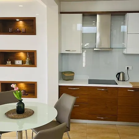 Apartment Gabrijel 1 *