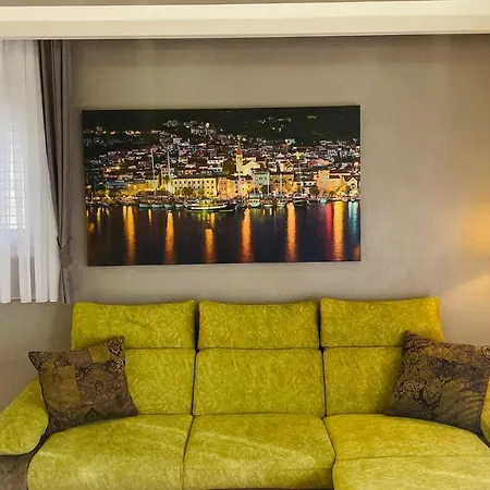 Gabrijel 1 Apartment