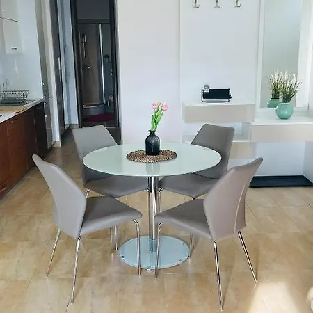 Gabrijel 1 Makarská